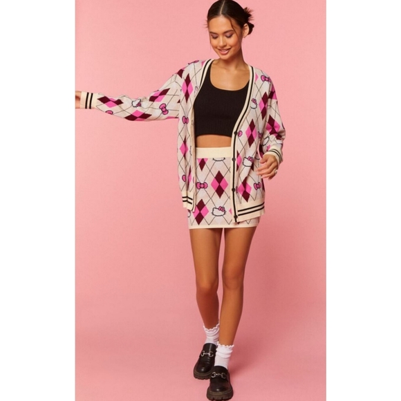 Sanrio Hello Kitty x Forever 21 Argyle Cardigan V-Neck Button Down Sweater - Picture 6 of 8